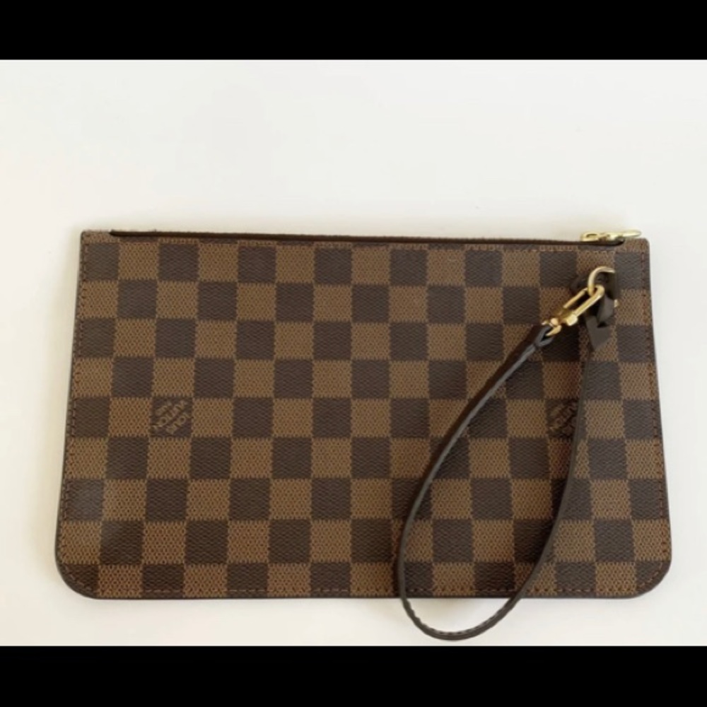 LOUIS VUITTON WRISTLET MM